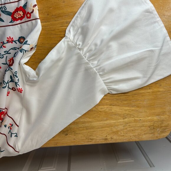 Floral Print Midsommar Costume Dress - Picture 5 of 5